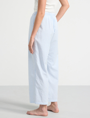 Lindex - Trousers pyjama seersucker - damen - blue - 3