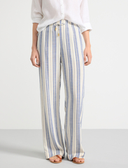 Lindex - Trousers Bella stripe - sirge säärega püksid - off white - 2