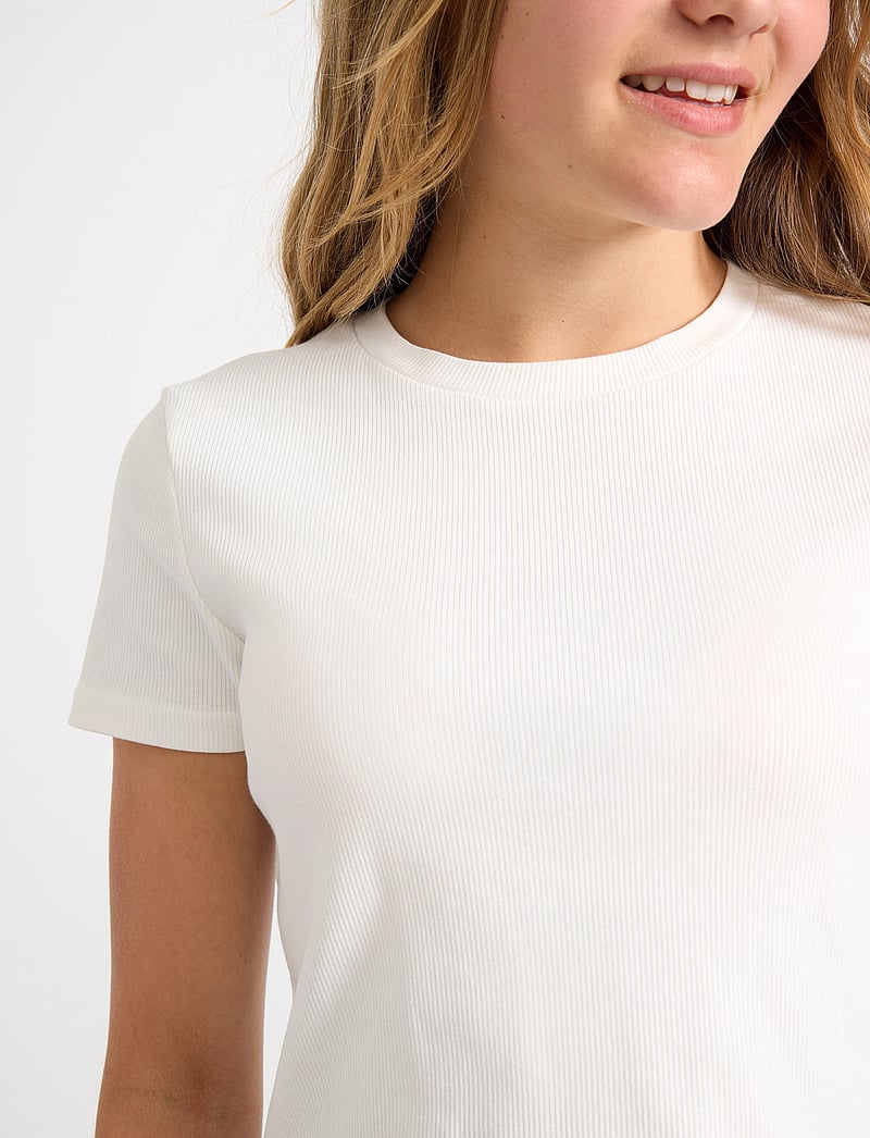 Lindex - Top Rosie basic - kortärmade t-shirts - off white - 4