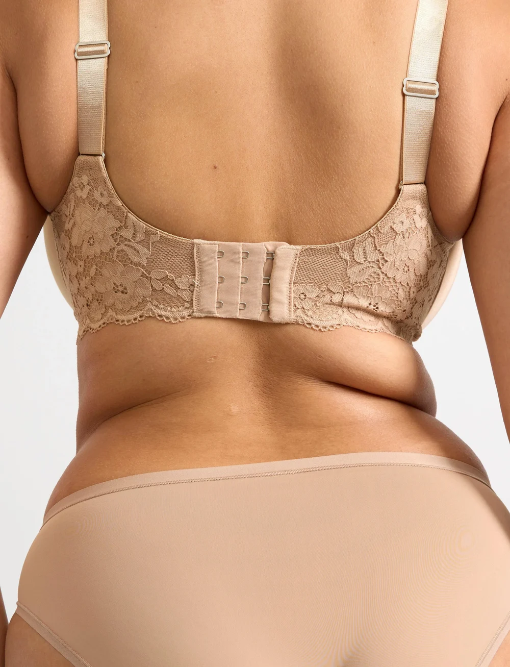 Lindex - Bra Vejde Shiny micro - po marškinėliais dėvimos liemenėlės - beige - 4
