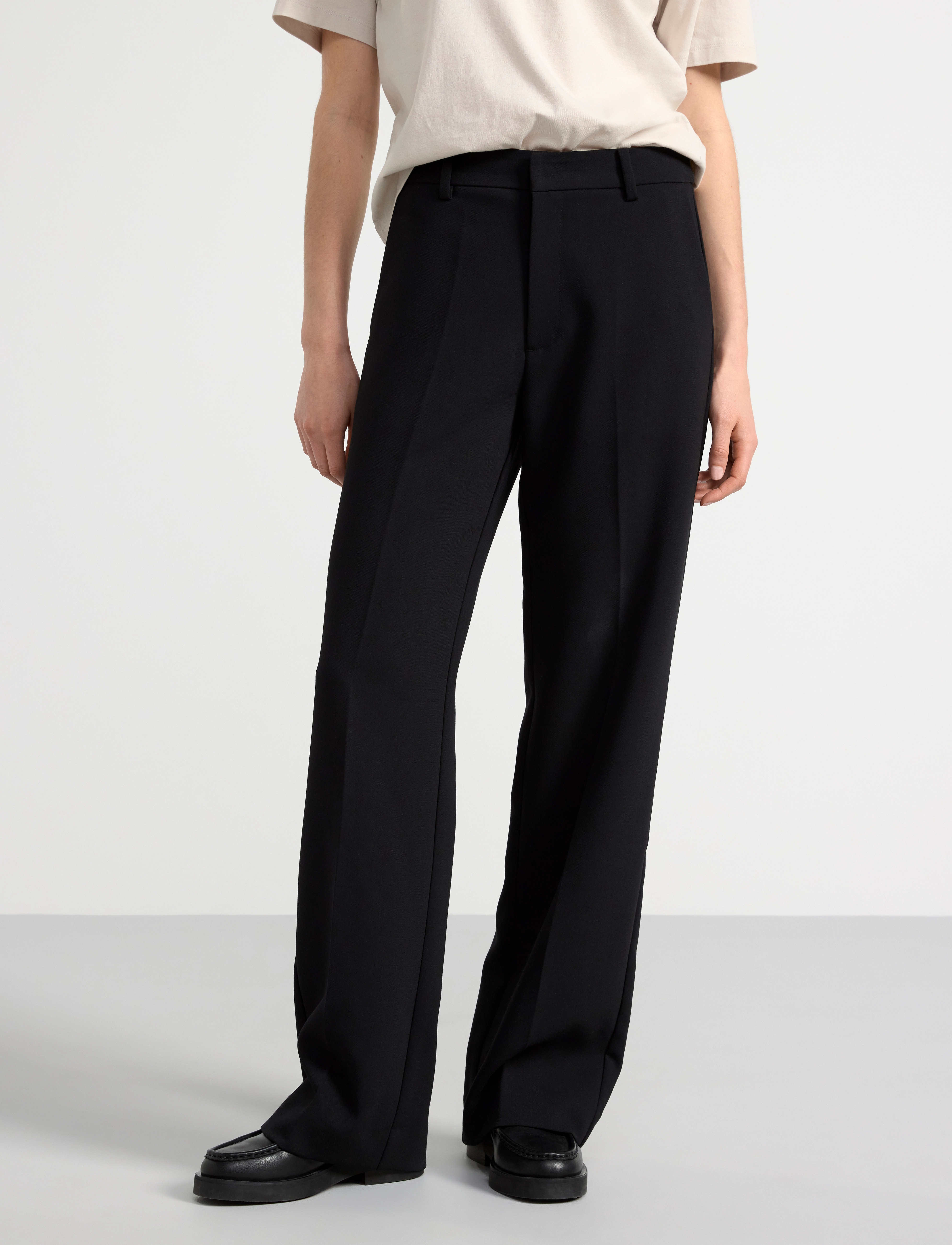 Lindex NOOR raka byxor med normalhög midja - Lindex - BLACK / black