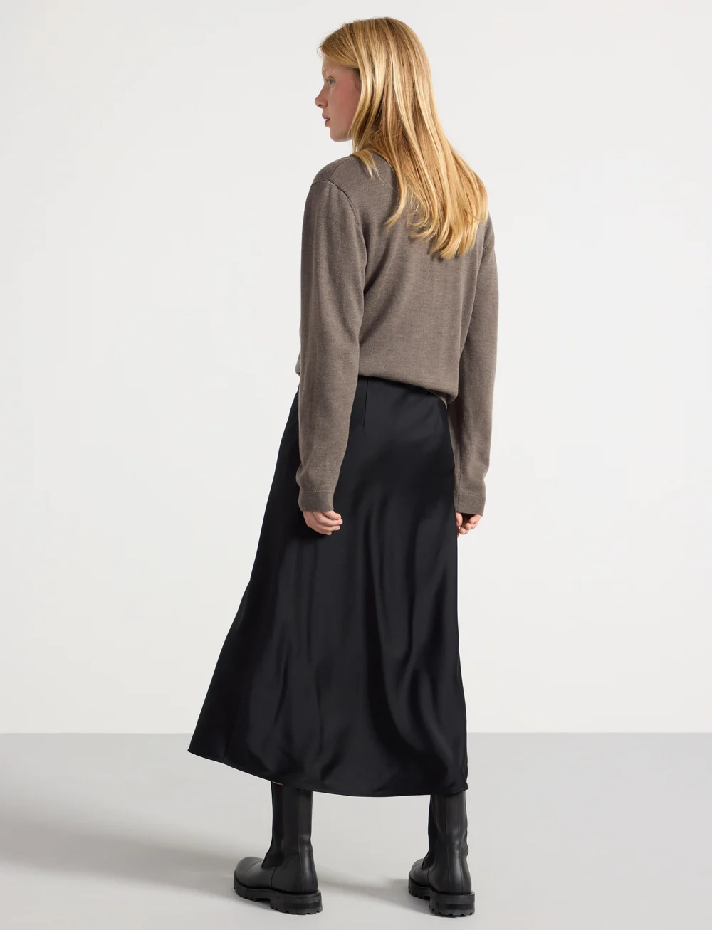 Lindex - Skirt Maria - satinnederdele - black - 3