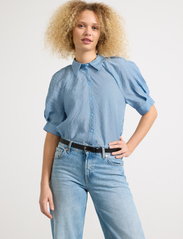 Lindex - Blouse Isabel - marškiniai trumpomis rankovėmis - light blue - 2