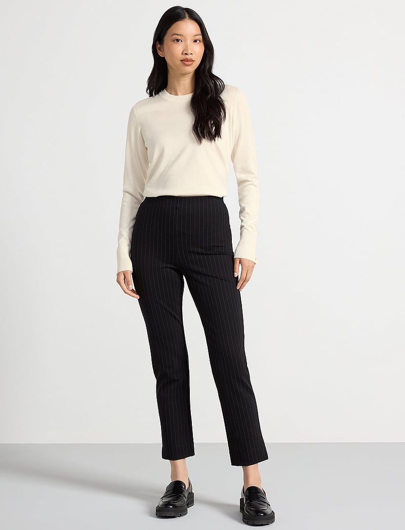Lindex - Trousers Petra - kapripüksid - black - 0