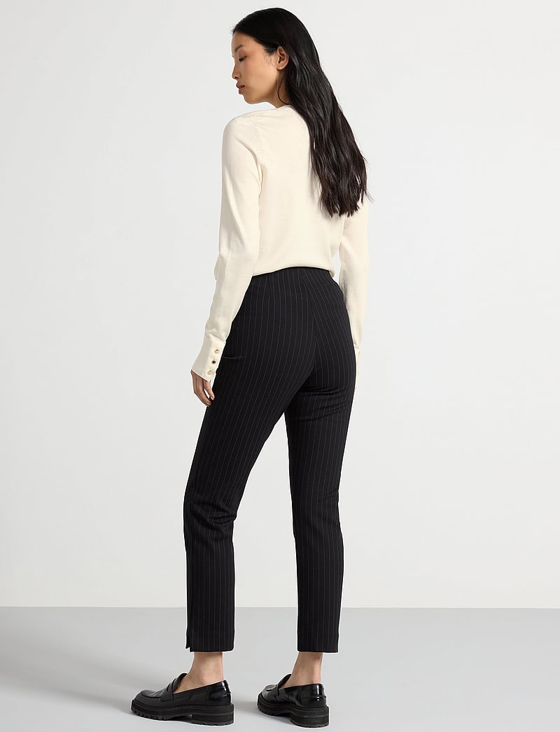 Lindex - Trousers Petra - kapripüksid - black - 3