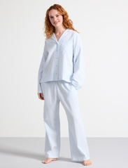 Lindex - Pyjama shirt seersucker - lägsta priserna - blue - 4