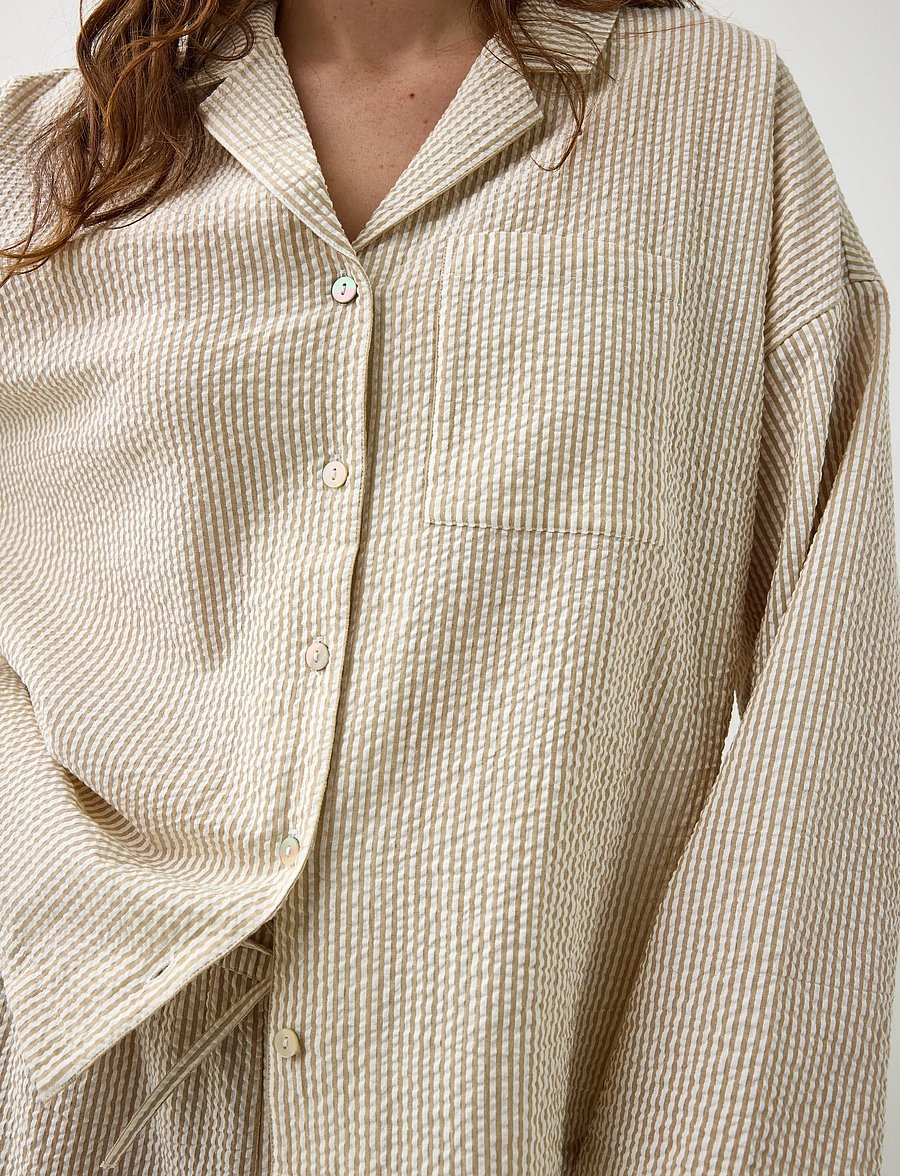 Lindex - Pyjama shirt in seersucker - topid - light dusty khaki - 4