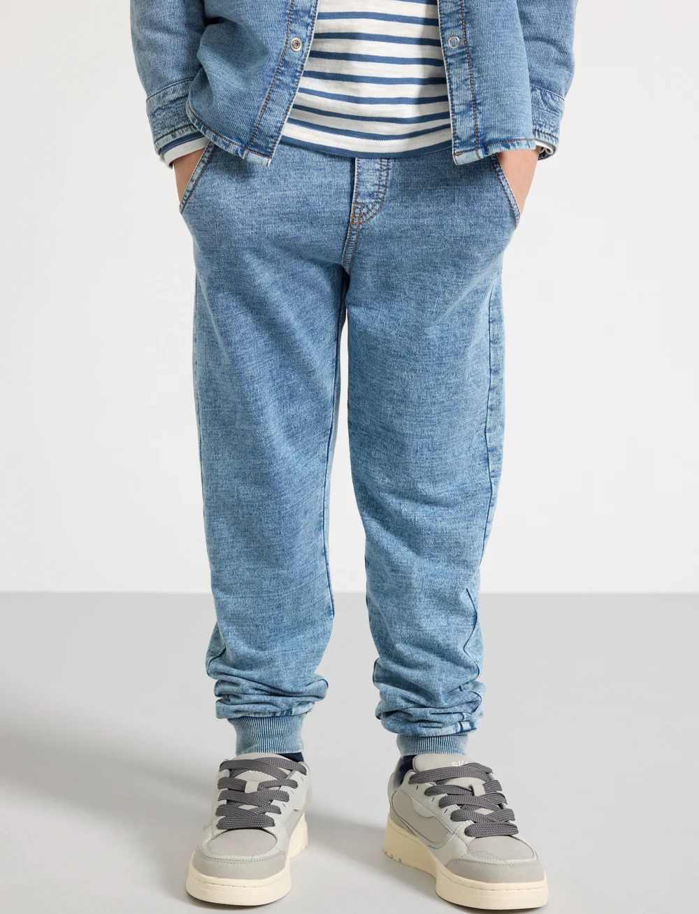 Lindex - Mjukisbyxor med denim-look - jogginghosen - dusty blue - 0