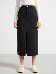 Lindex - Skirt Tuva long black - midi kjolar - black - 2