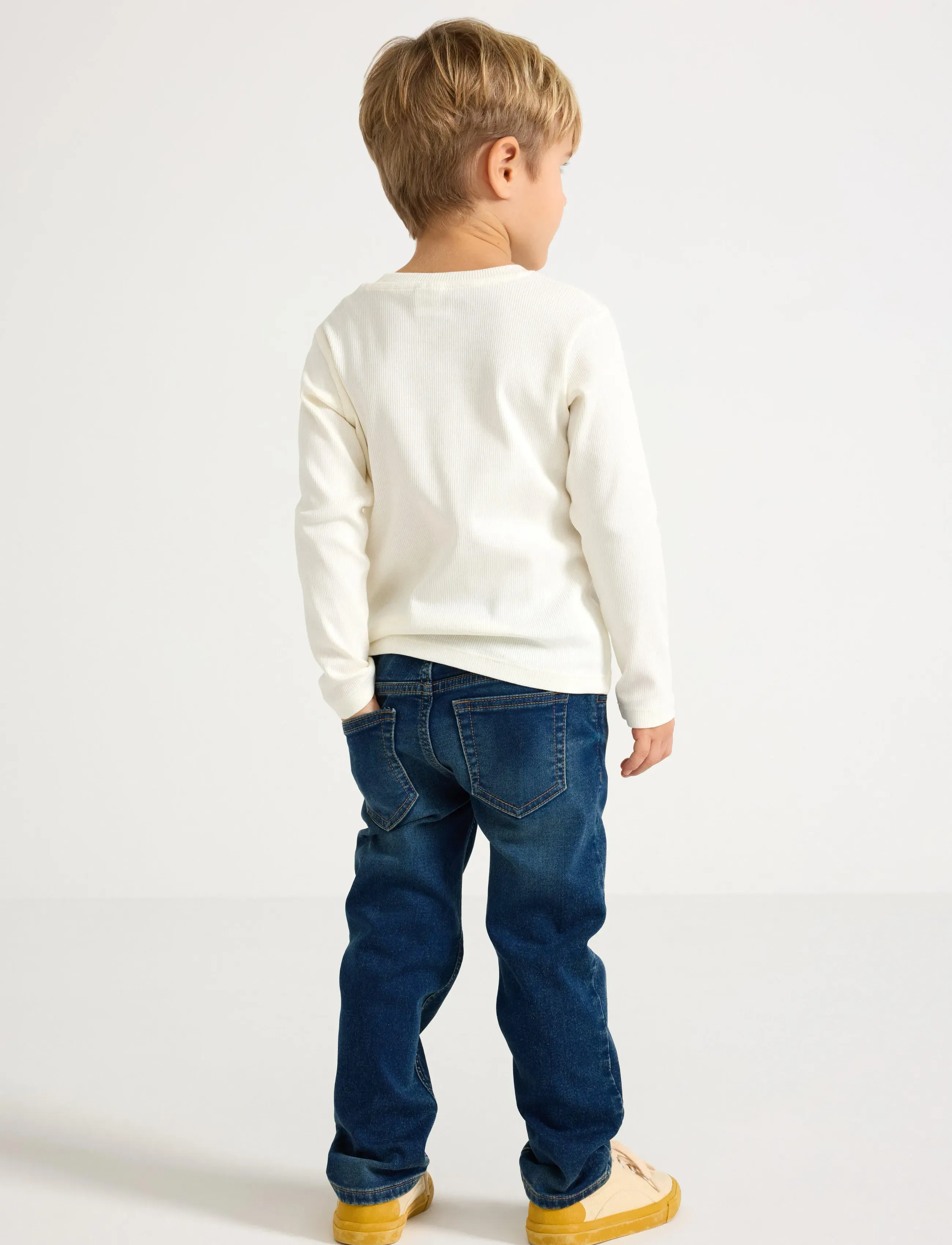 Lindex - STAFFAN Straight leg jeans in denim jersey - loose jeans - dark denim - 3