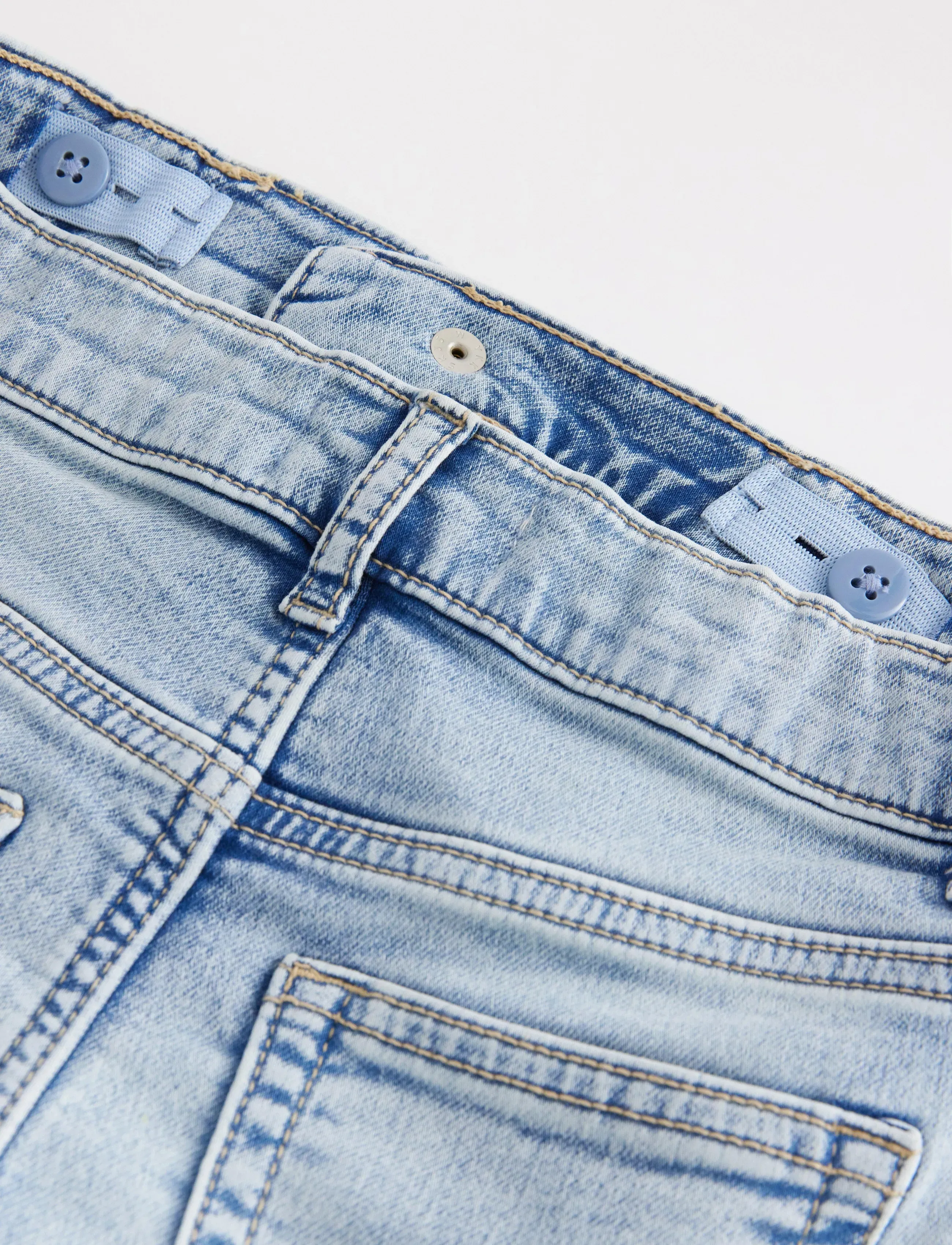 Lindex - STAFFAN Straight leg jeans in denim jersey - džinsi ar platiem galiem - light denim - 5