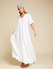 Line of Oslo - Eva - maxi kjoler - white - 3