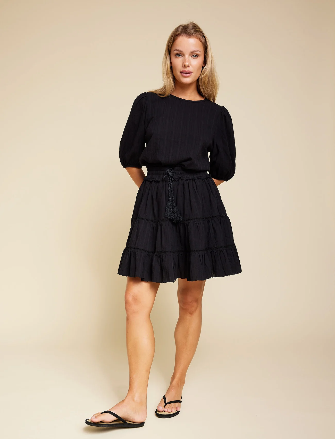 Line of Oslo - Hutton solid - short skirts - black - 1