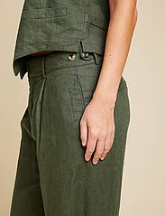 Line of Oslo - Moon linen - linen trousers - army - 3