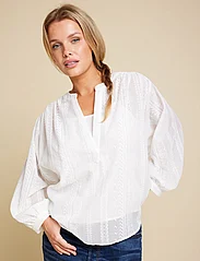Line of Oslo - Music - long sleeved blouses - white - 0