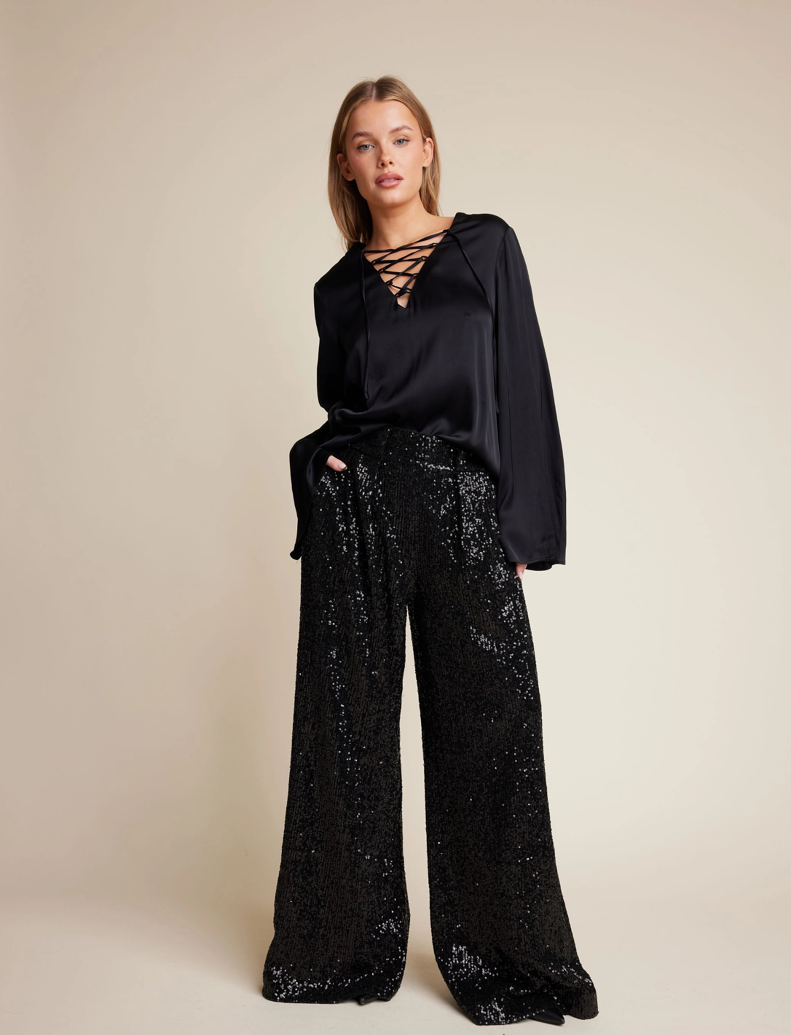 Line of Oslo - Jenny - långärmade blusar - black - 2