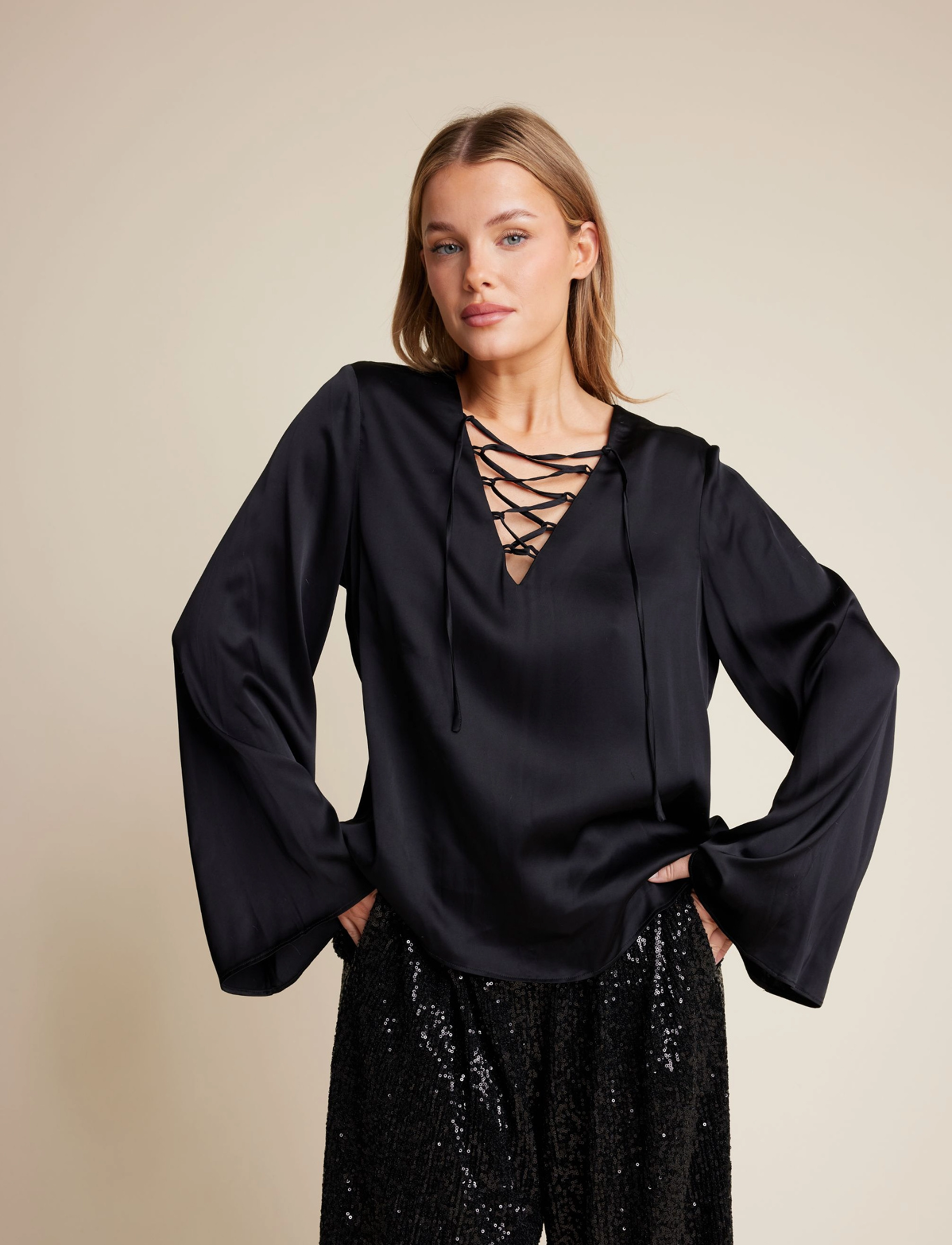 Line of Oslo - Jenny - långärmade blusar - black - 3