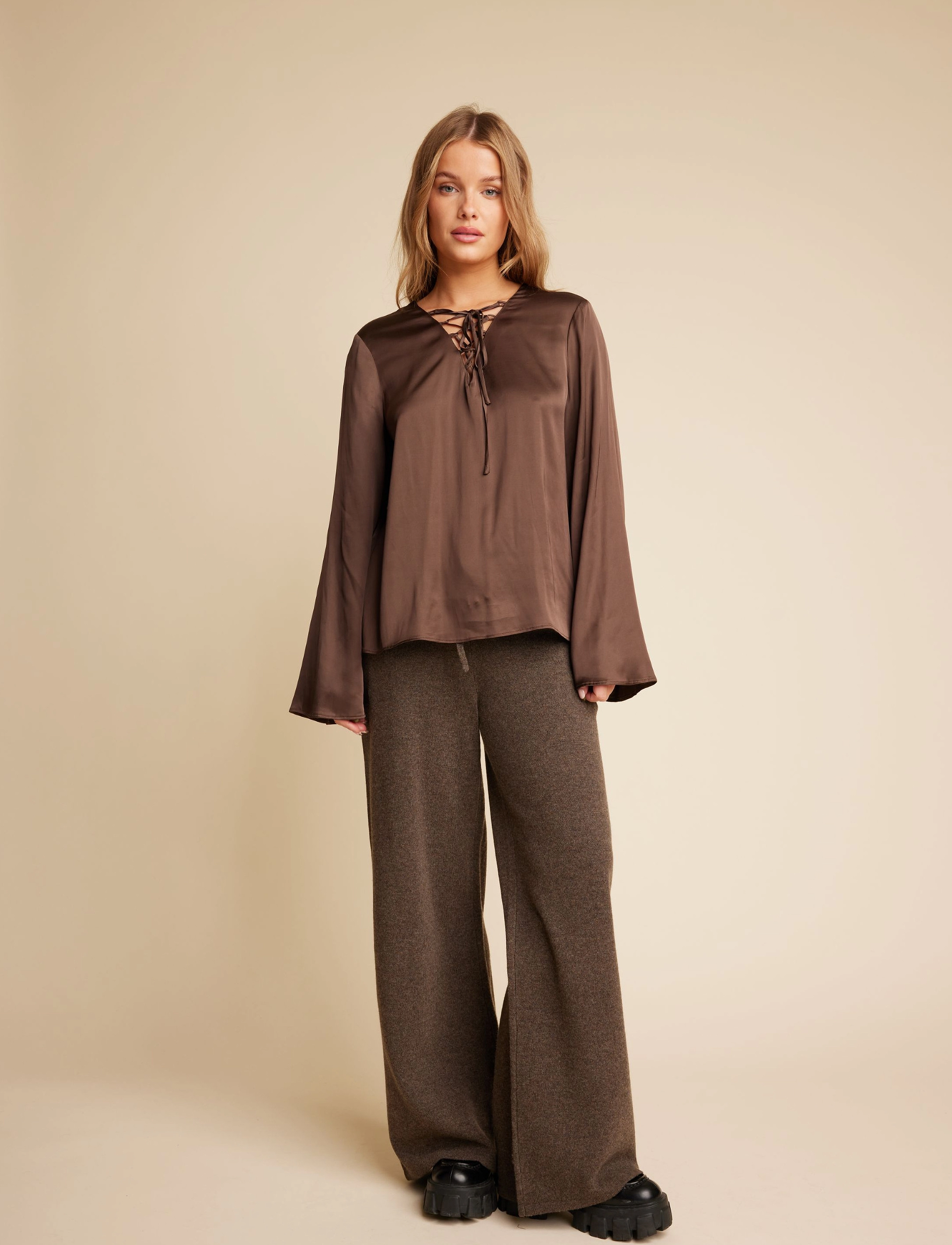 Line of Oslo - Jenny - langærmede bluser - brown - 3