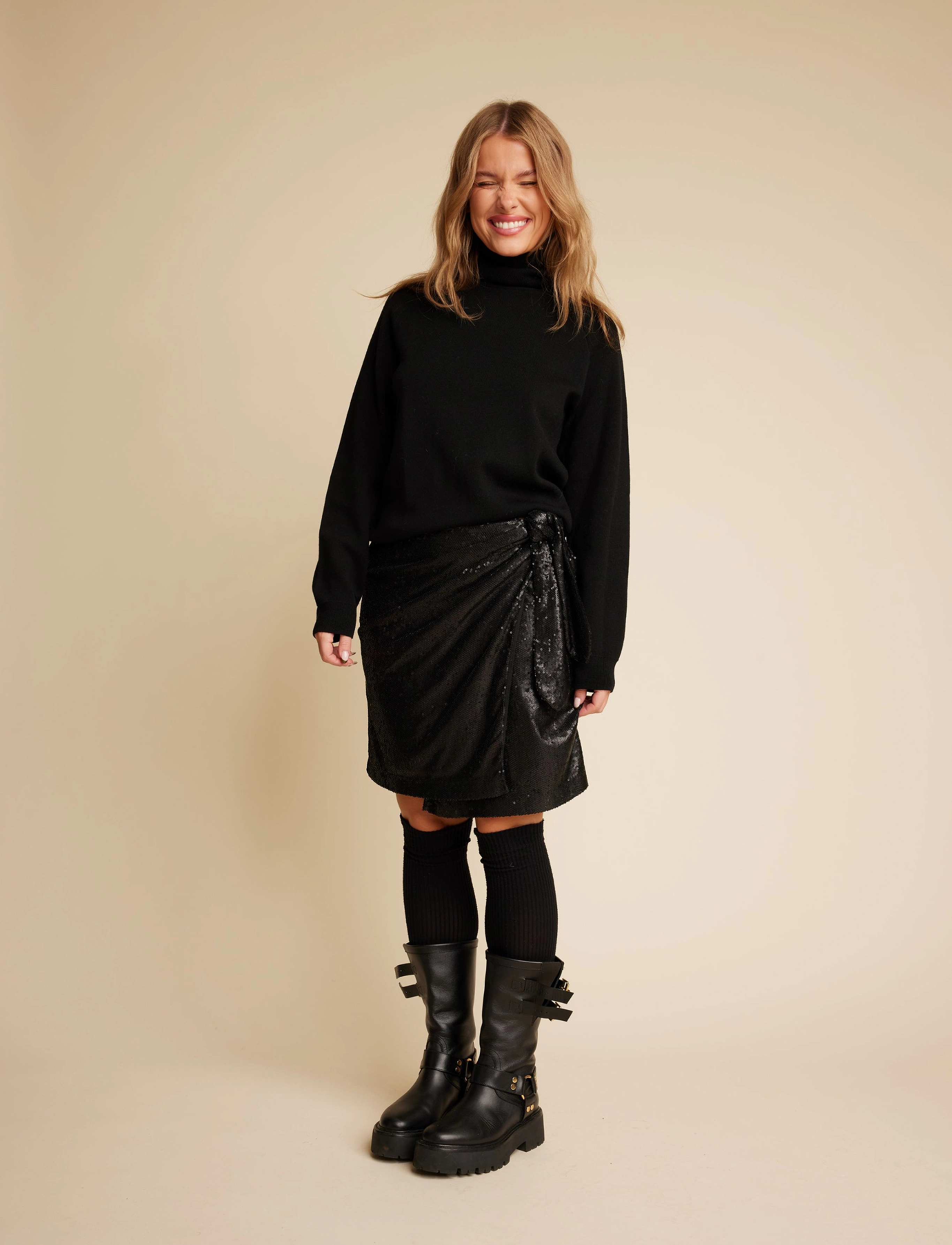 Line of Oslo - Maren Sequins - paillet nederdele - black - 3