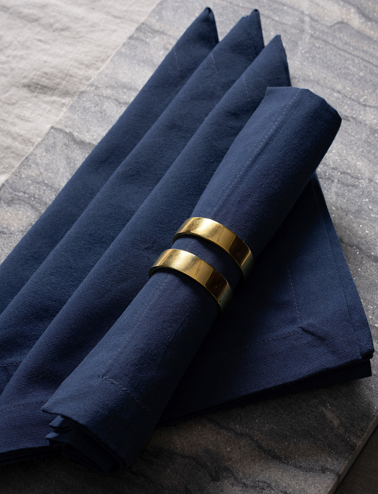LINUM - ROBERT NAPKIN 4-PACK - linen- & cotton napkins - indigo blue - 1