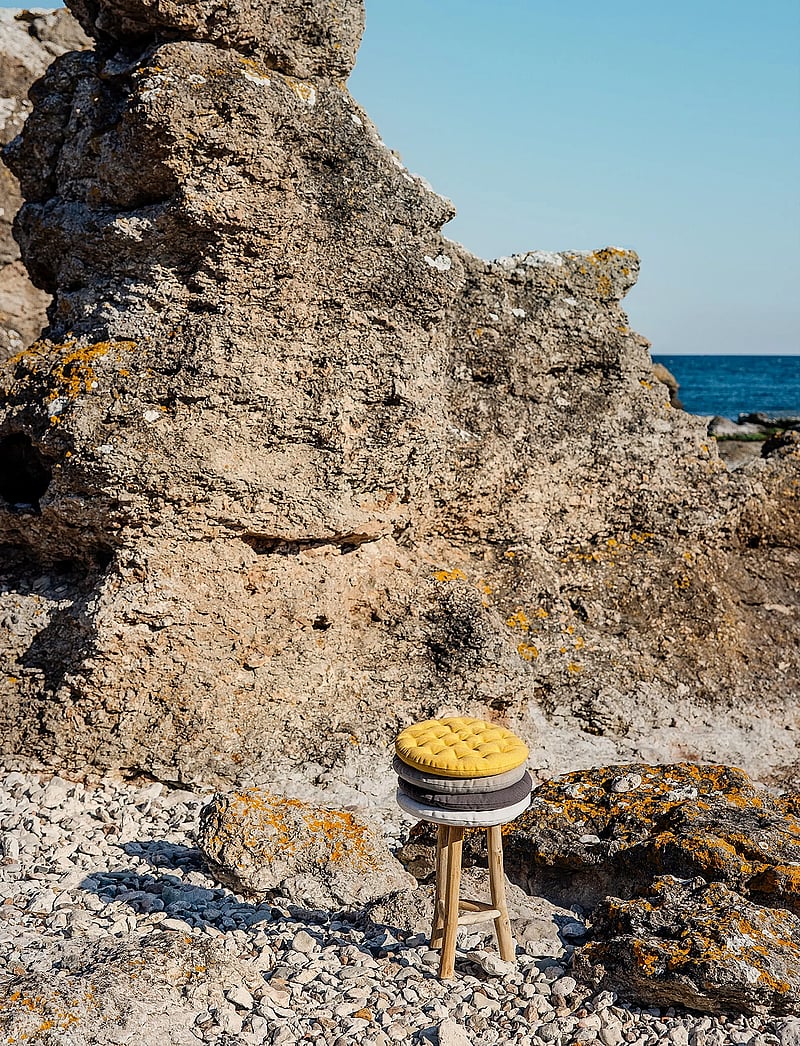 LINUM - PEPPER SEAT CUSHION - stolsdynor - mustard yellow - 3