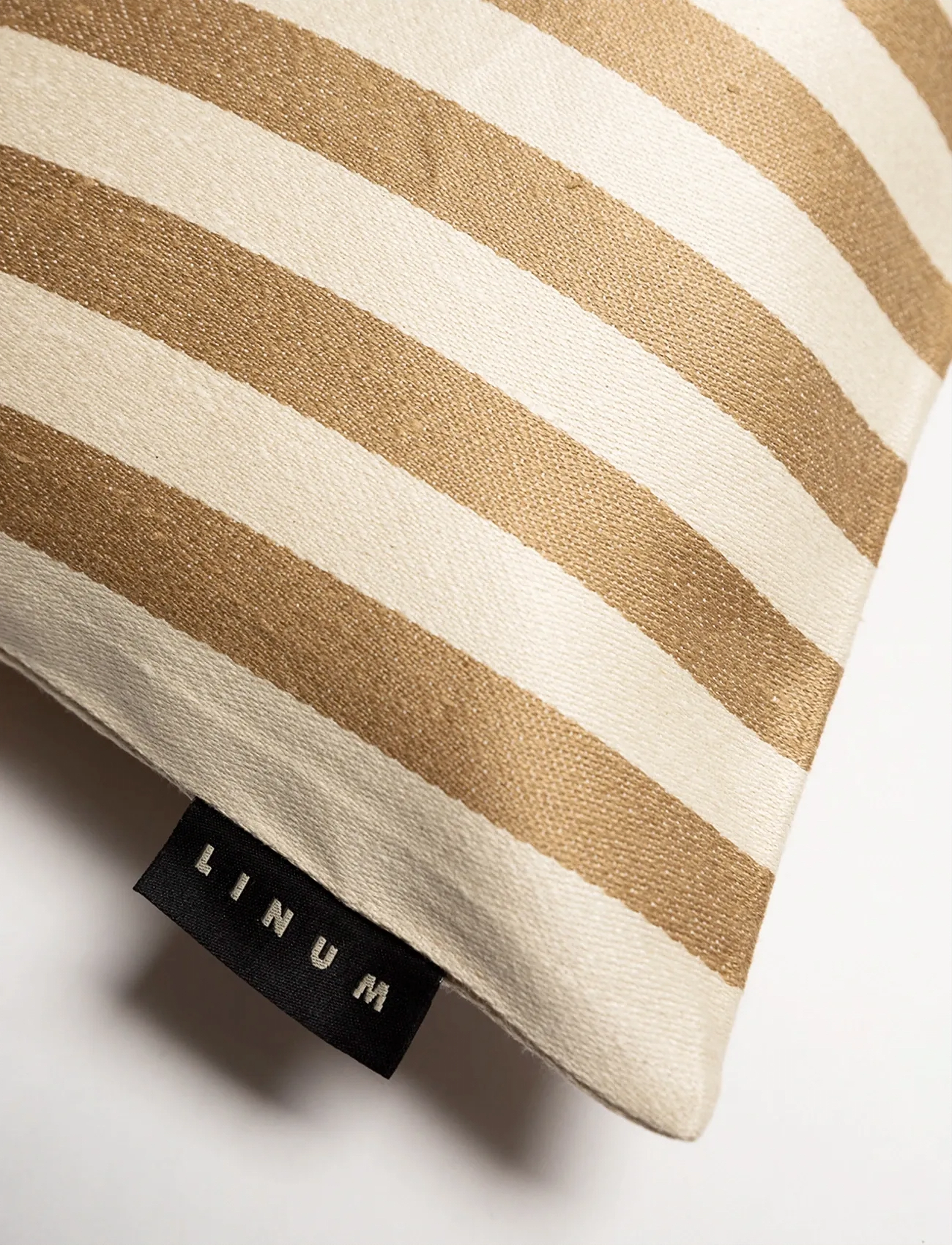 LINUM - AMALFI CUSHION COVER - kussenovertrekken - camel brown - 2