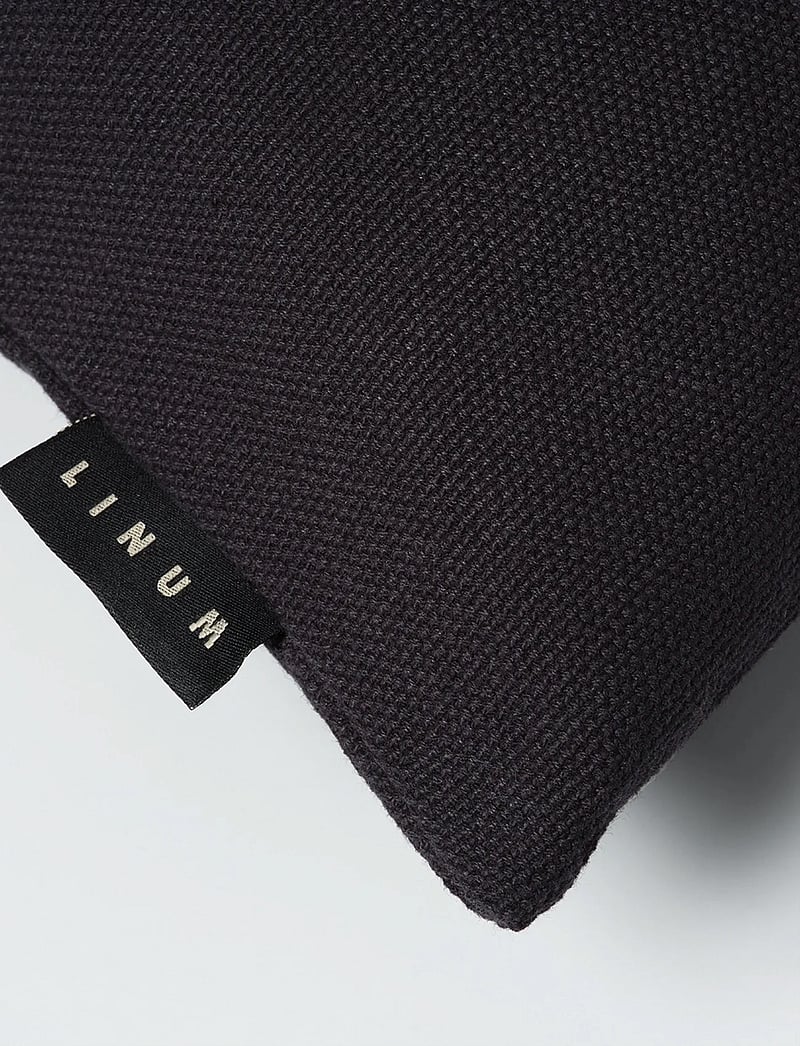 LINUM - PEPPER CUSHION COVER - osta hinna alusel - black - 1