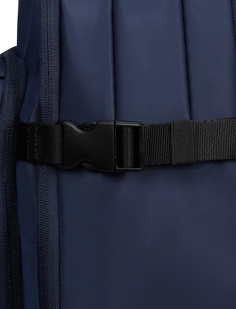 Lipault - TRAVEL BACKPACK - käsimatkatavaraksi soveltuvat reput - navy - 5