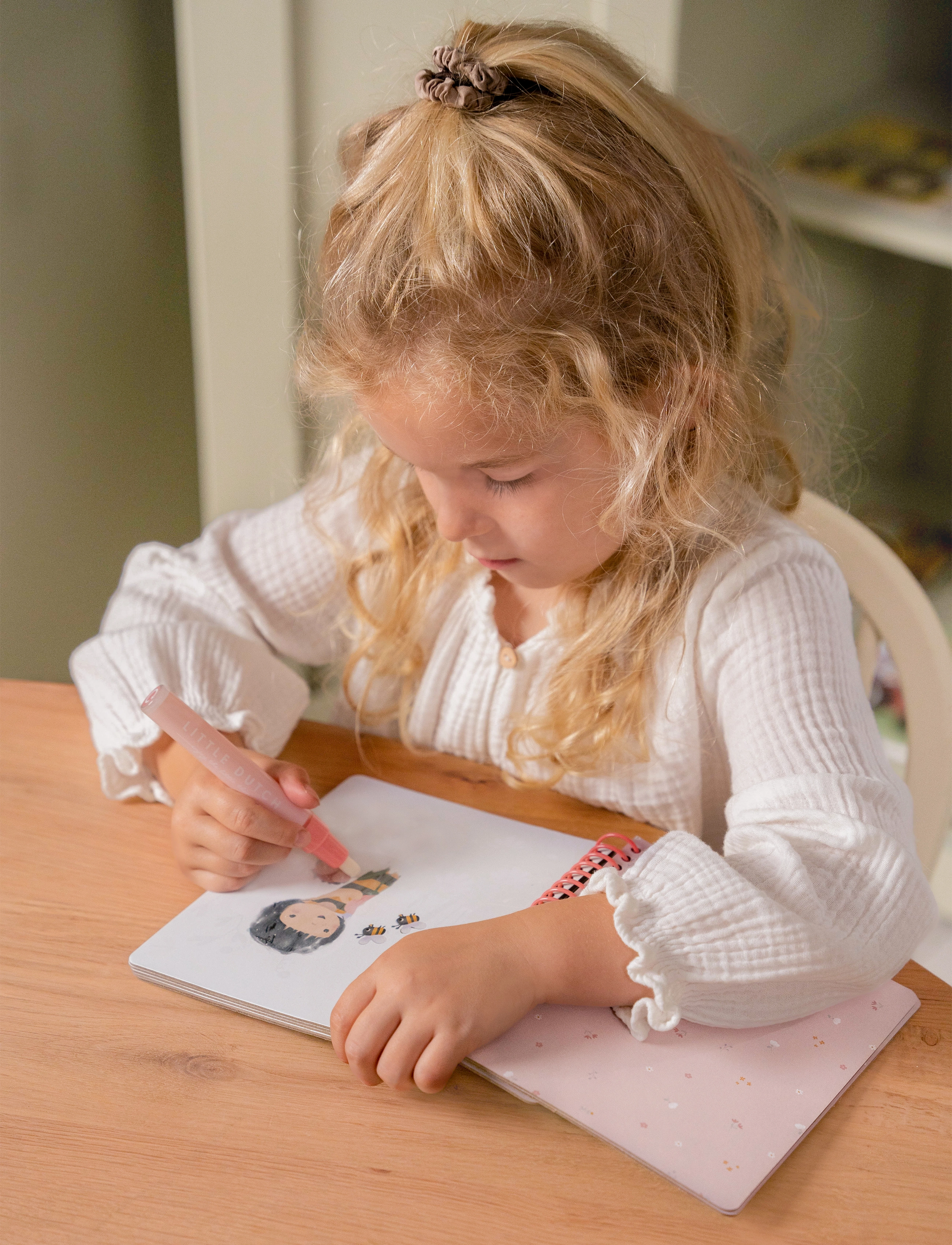 Little Dutch - Magisk Vandmalebog Rosa & Friends, Børn, Coloring & Craft Books, Pink, Str: ONE SIZE 16 cm