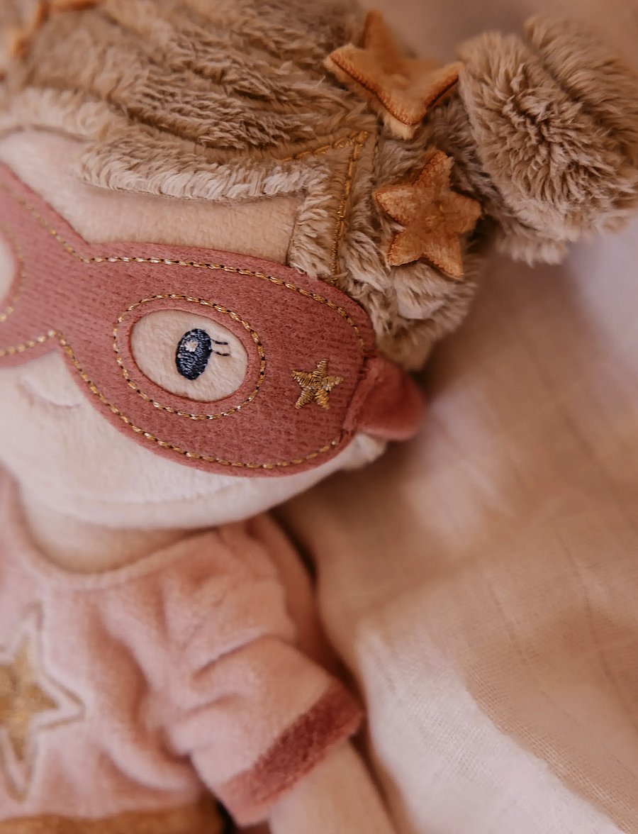 Little Dutch - Cuddle Doll Superhero Rosa 35cm - dockor - pink, brown - 0
