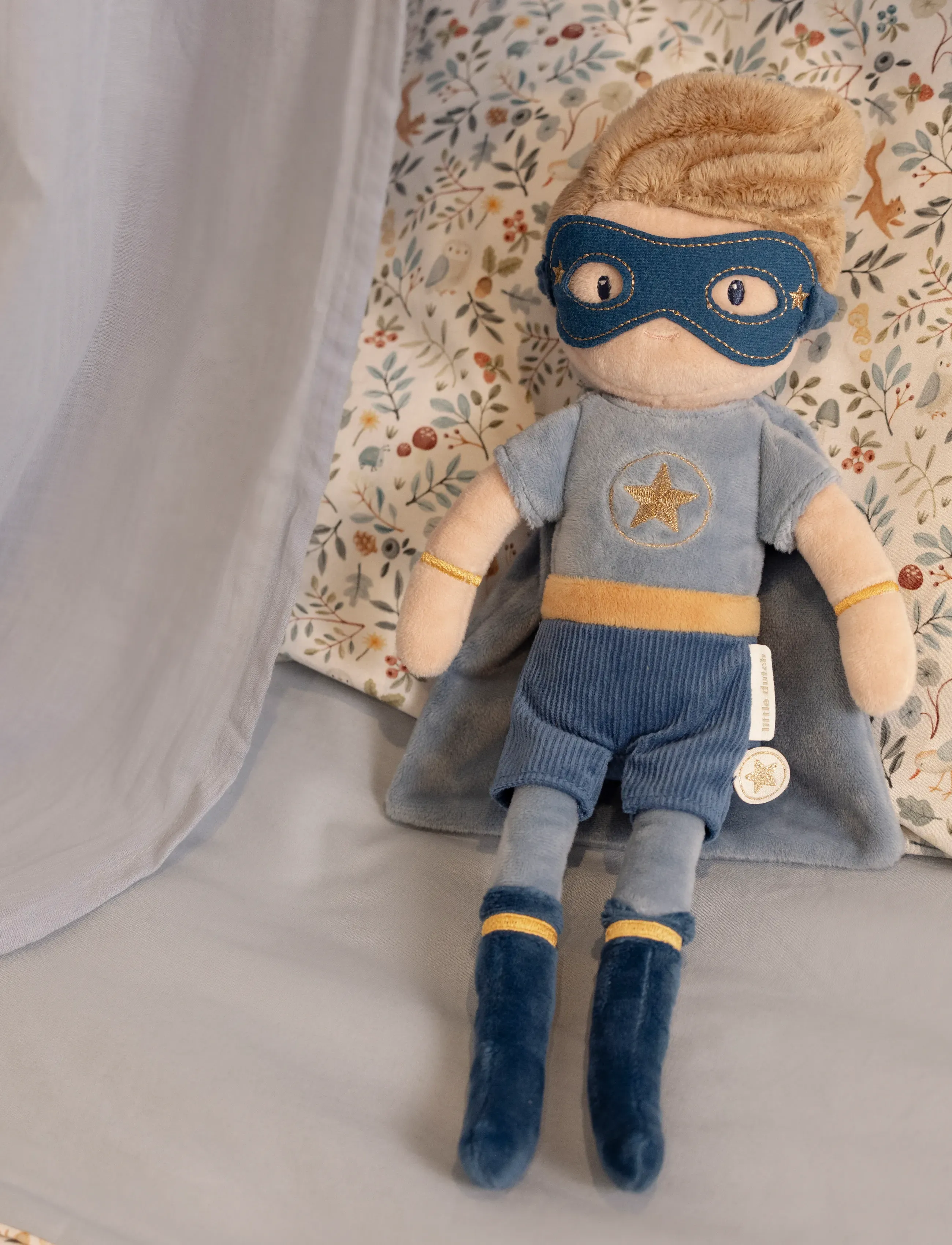 Little Dutch - Cuddle Doll Superhero Jim 35cm - dukker - blue, brown - 5