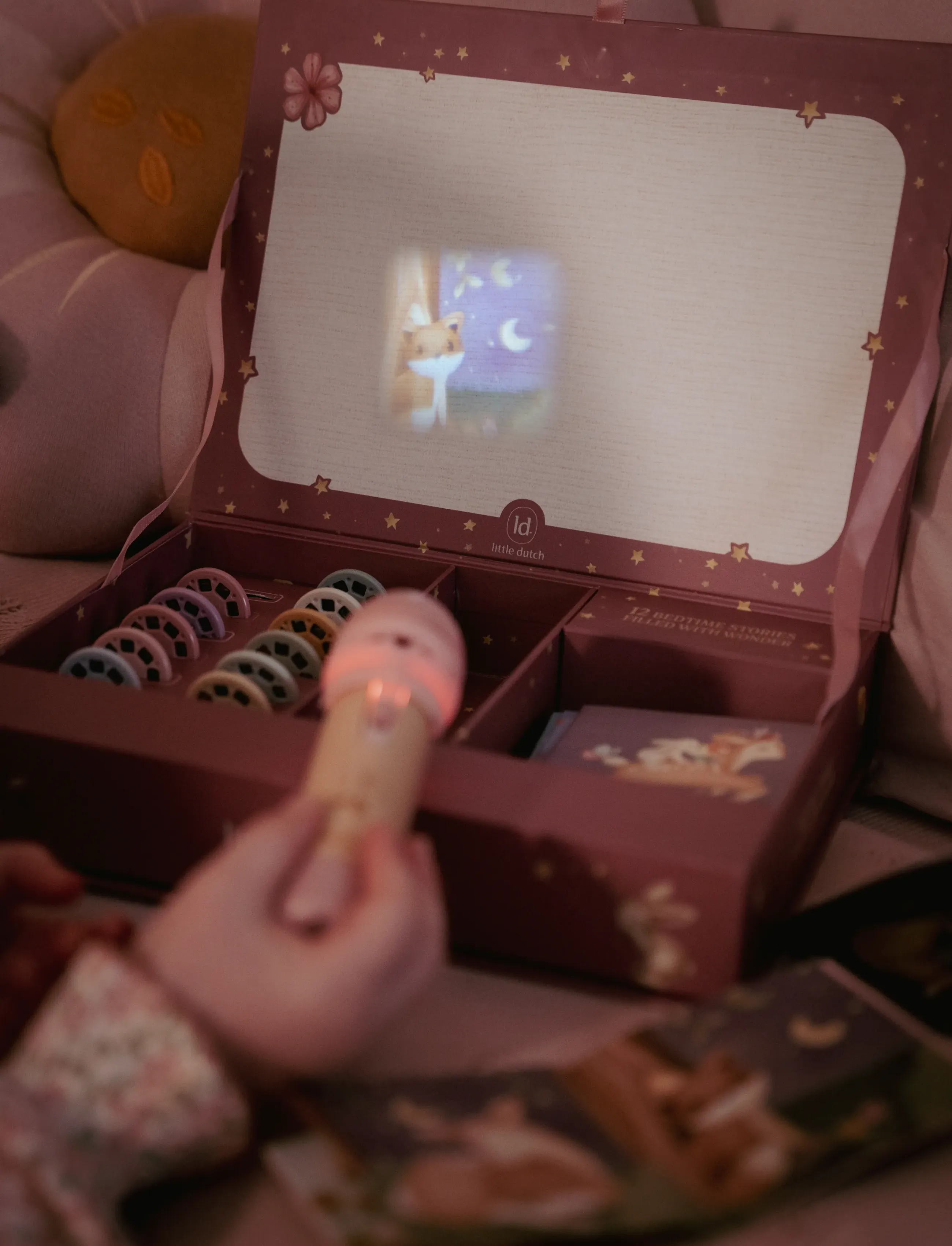 Little Dutch - Story projector - Pink - sagor - pink - 5