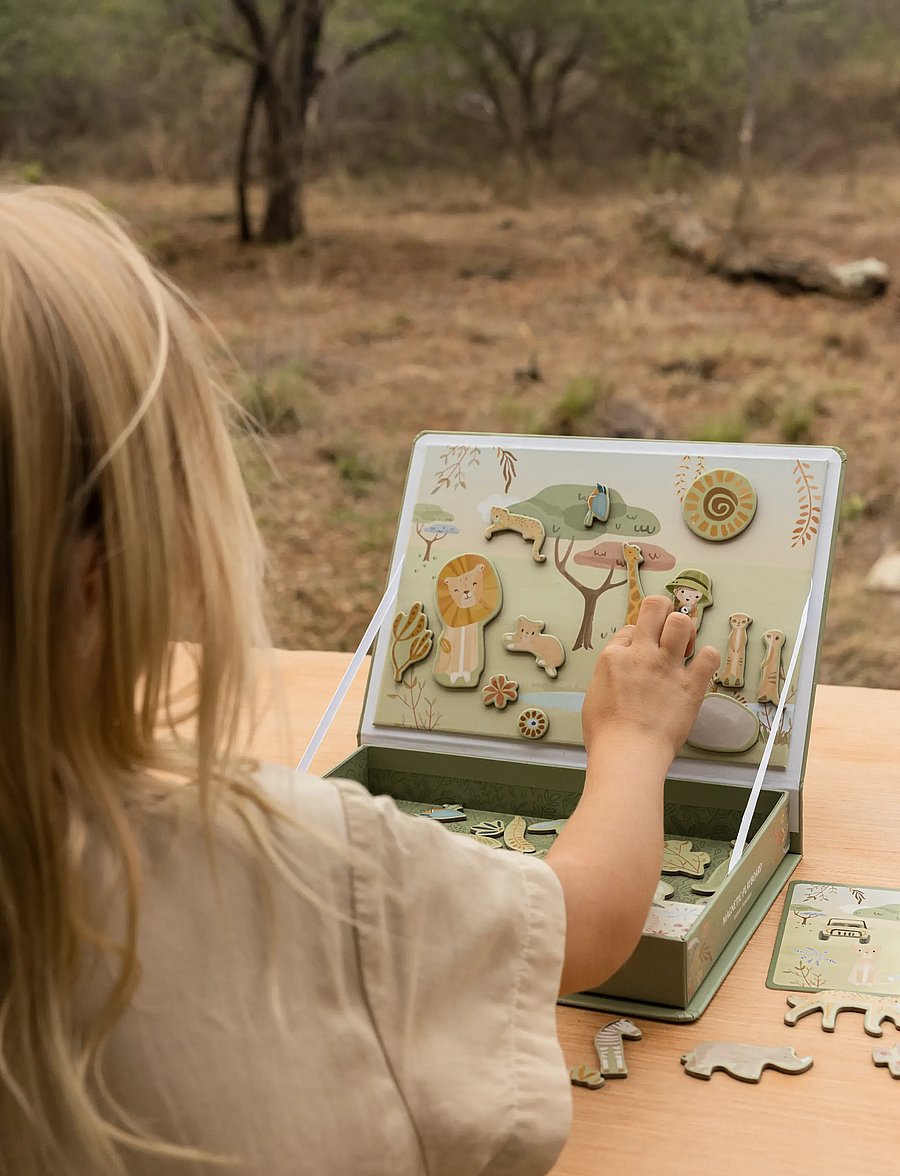 Little Dutch - Little Dutch - Magnetic play board - Safari Friends - brætspil - green - 3