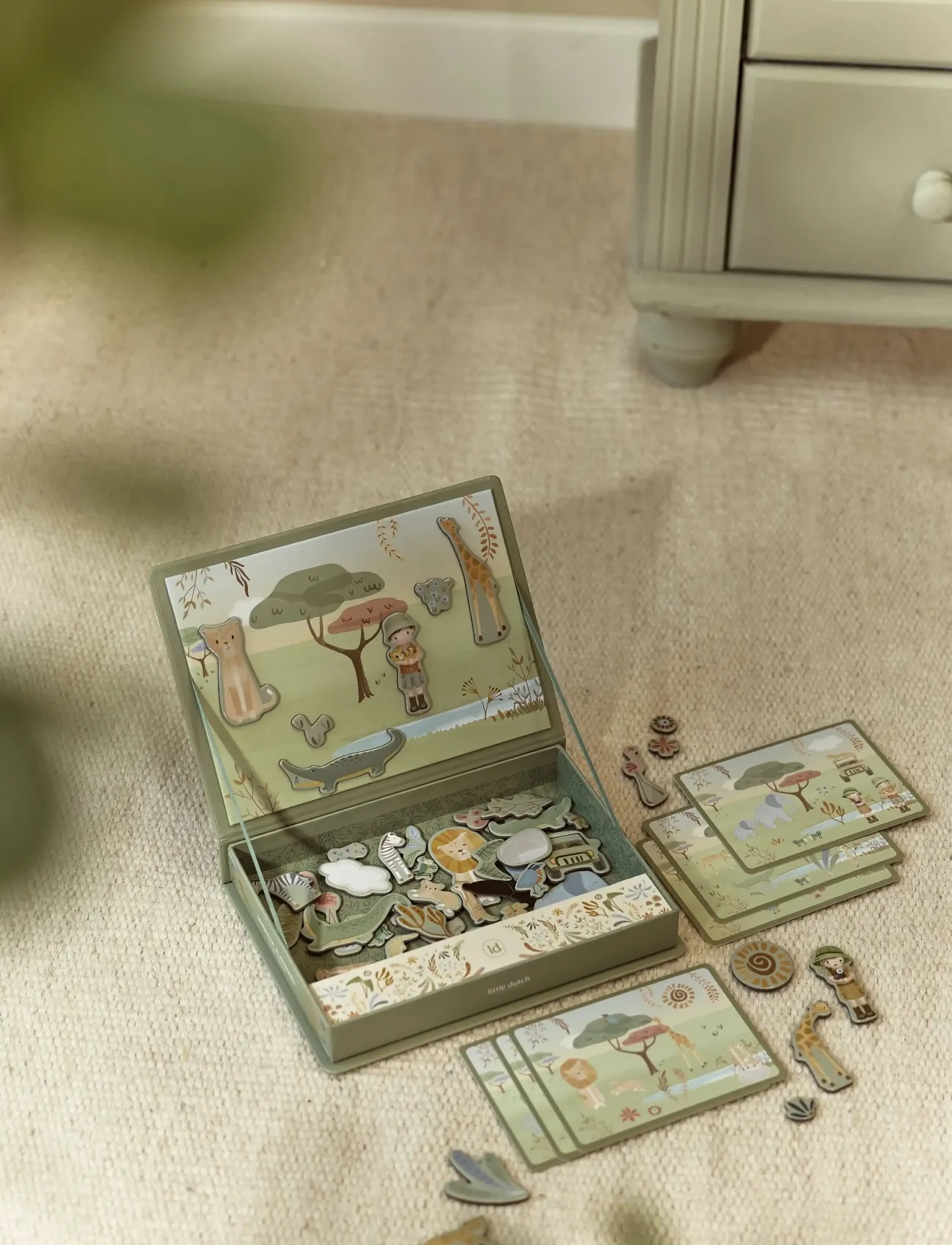 Little Dutch - Little Dutch - Magnetic play board - Safari Friends - brætspil - green - 4