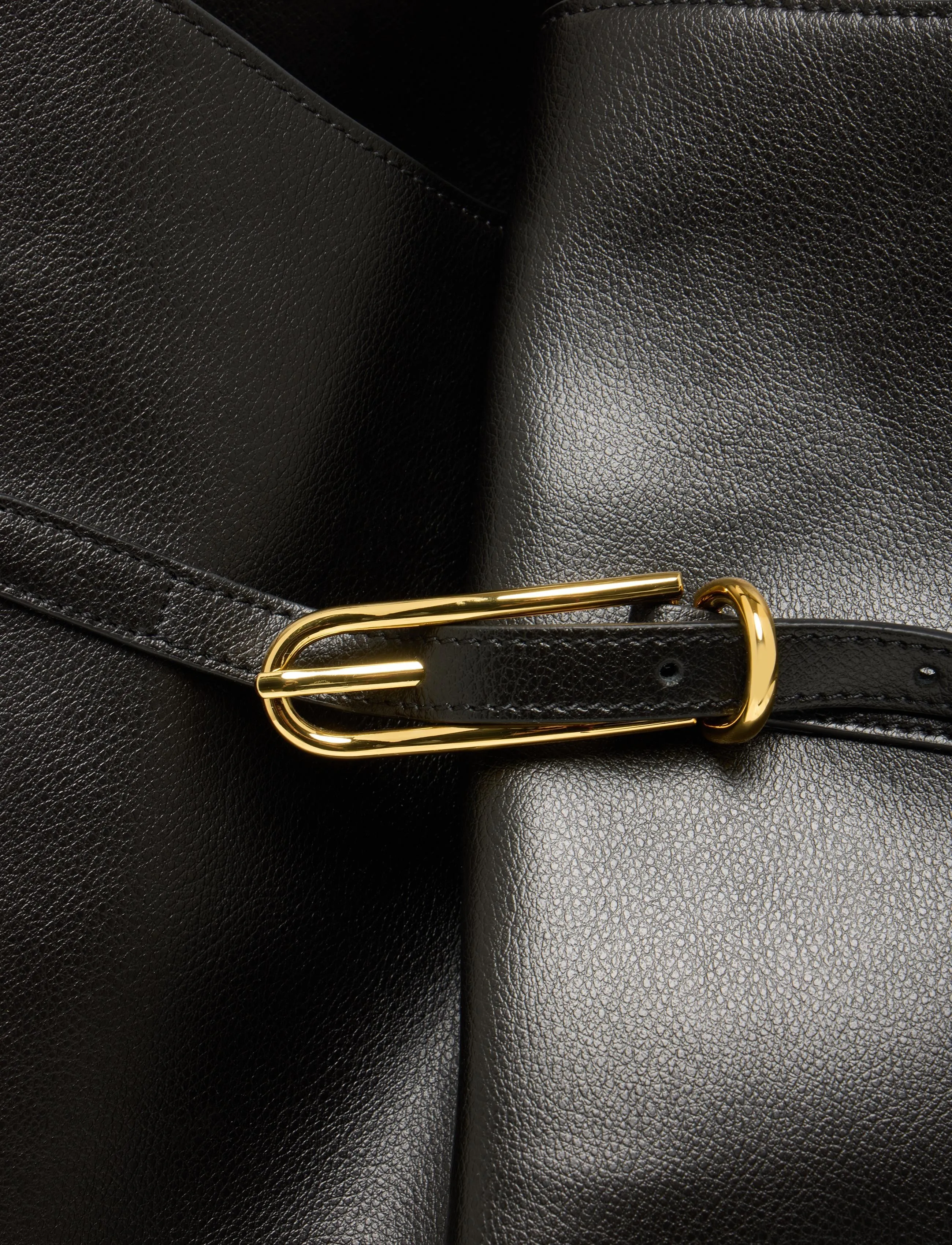 Liffner - BELTED BUCKET BAG LARGE - mode trends - black - 2