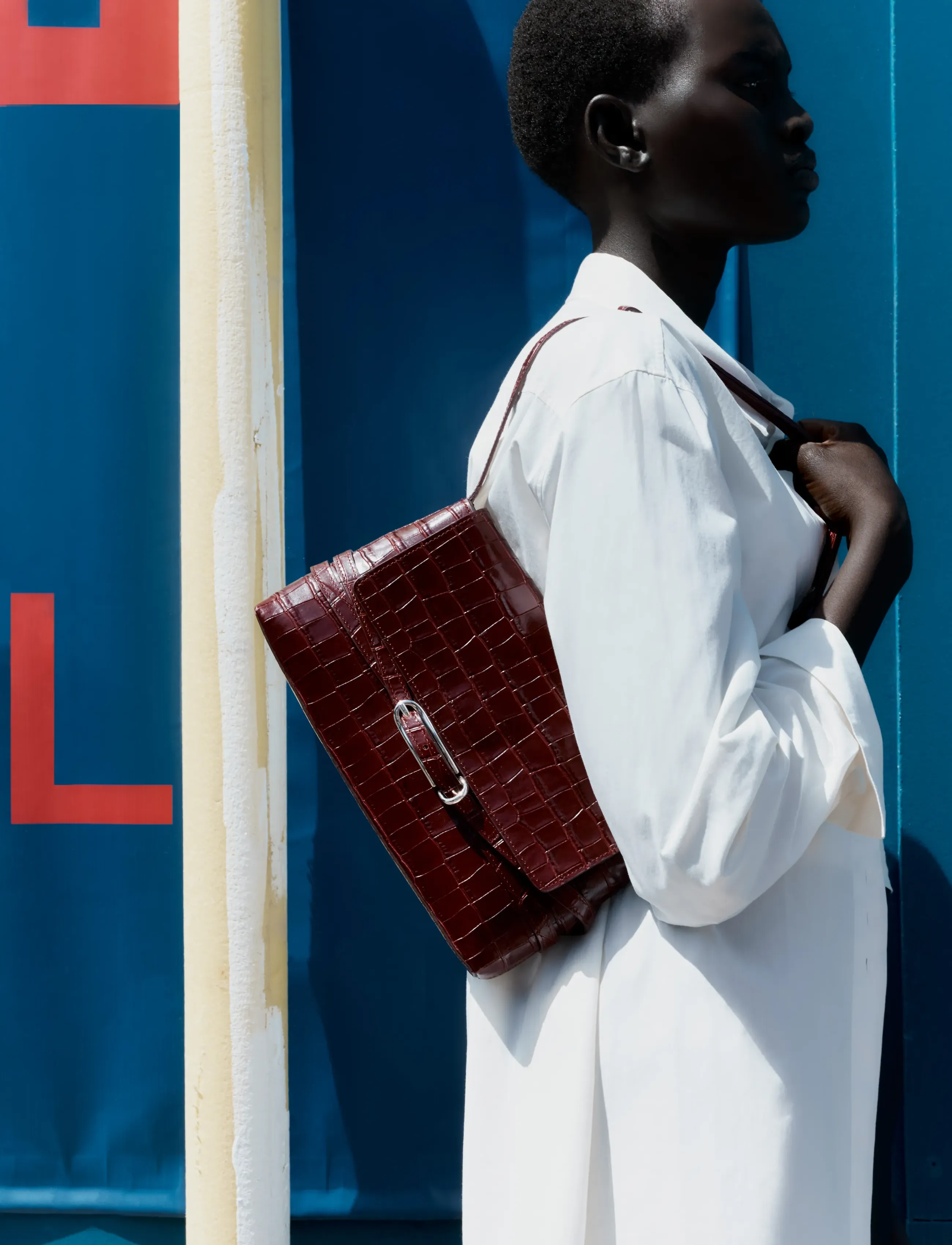 Liffner - BELTED SHOULDER BAG - mode trends - burgundy - 3