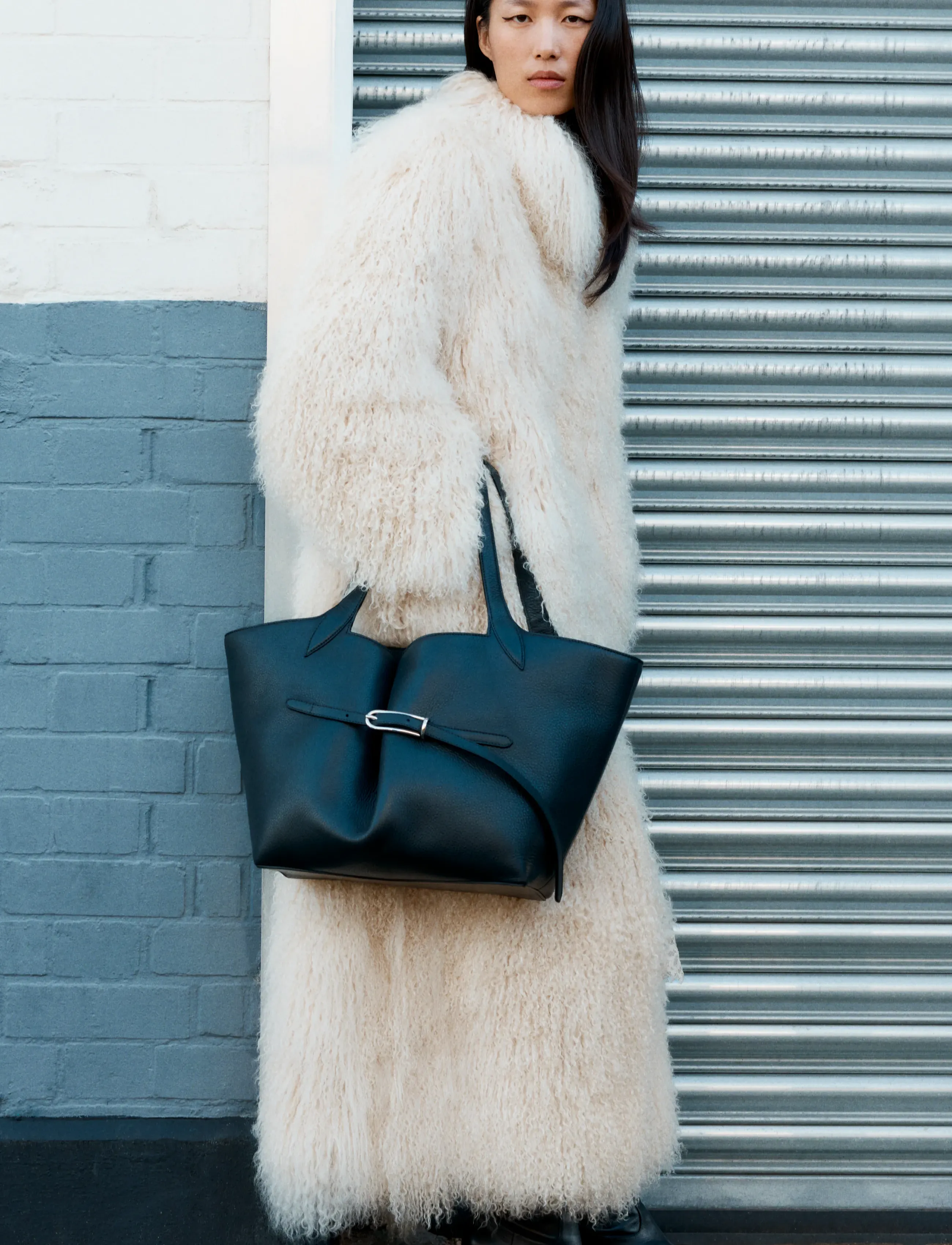 Liffner - BELTED TOTE - black - 0