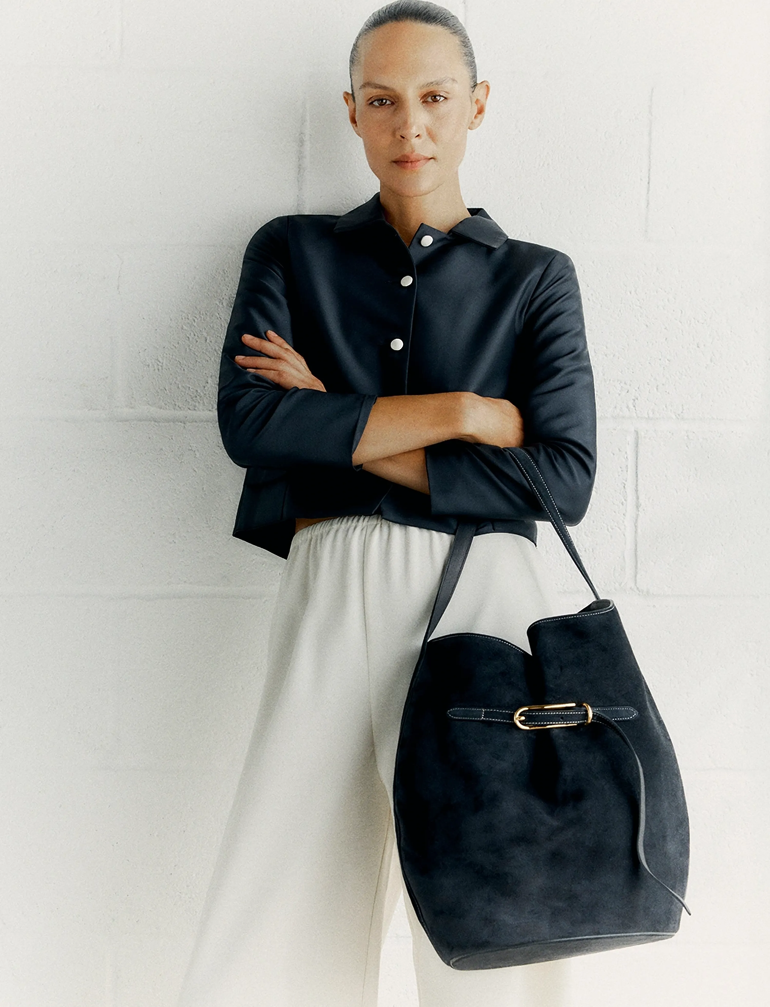 Liffner - BELTED BUCKET BAG LARGE - henkeltaschen - black - 2