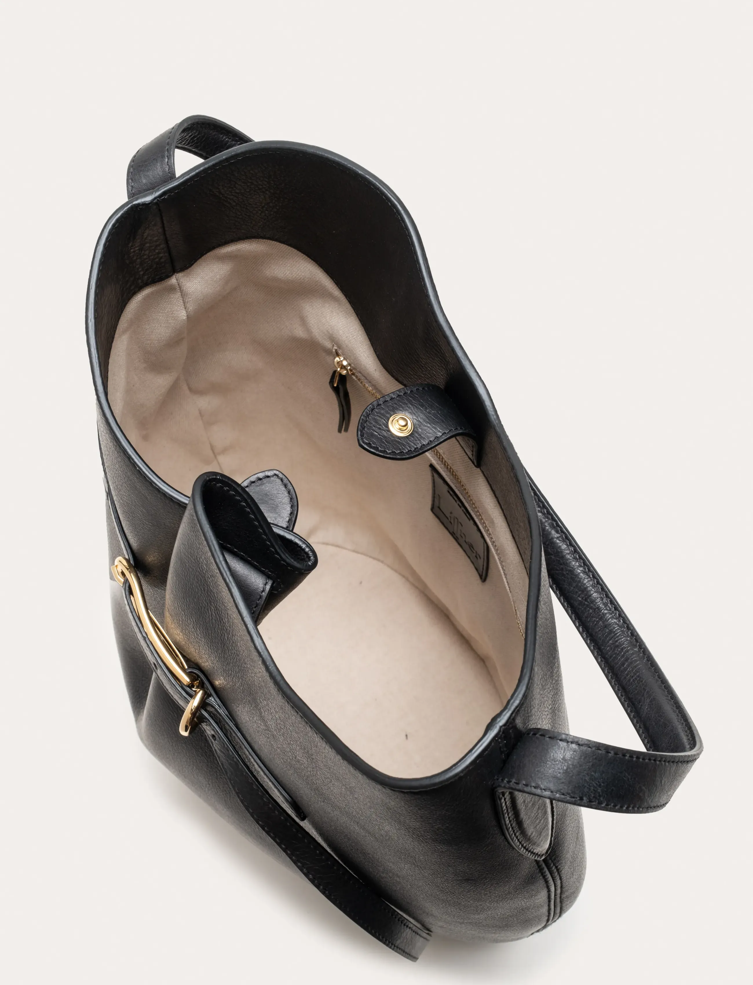 Liffner - BELTED BUCKET BAG LARGE - top handle tasker - black - 3