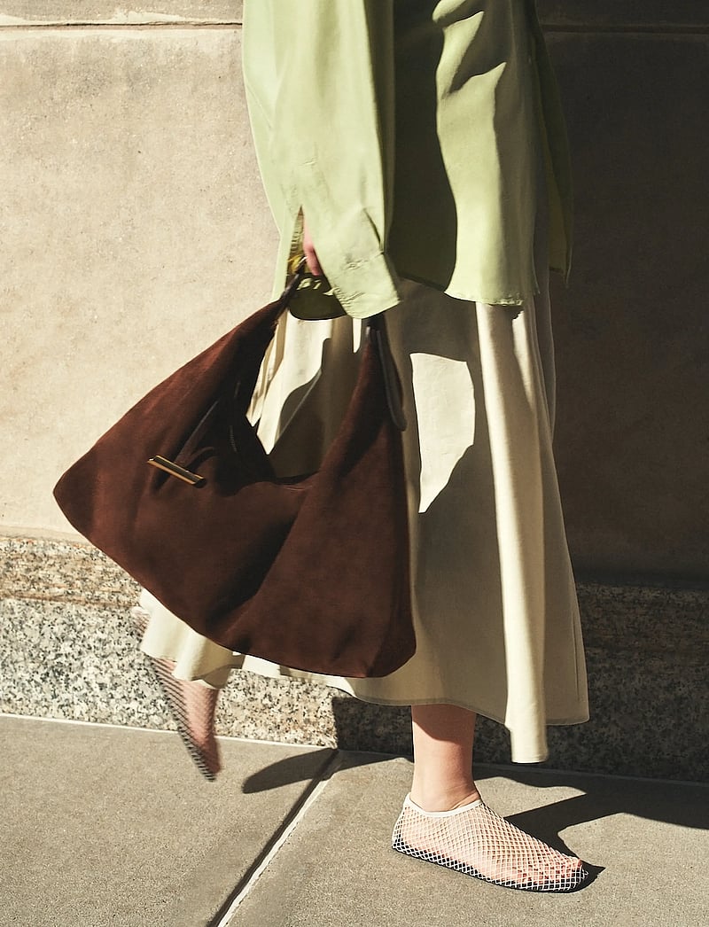 Liffner - PILLOW HOBO - henkeltaschen - dark brown - 4