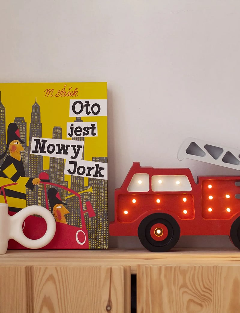 Little Lights - Little Lights Fire Truck Lamp | Red - tischlampen - red - 3