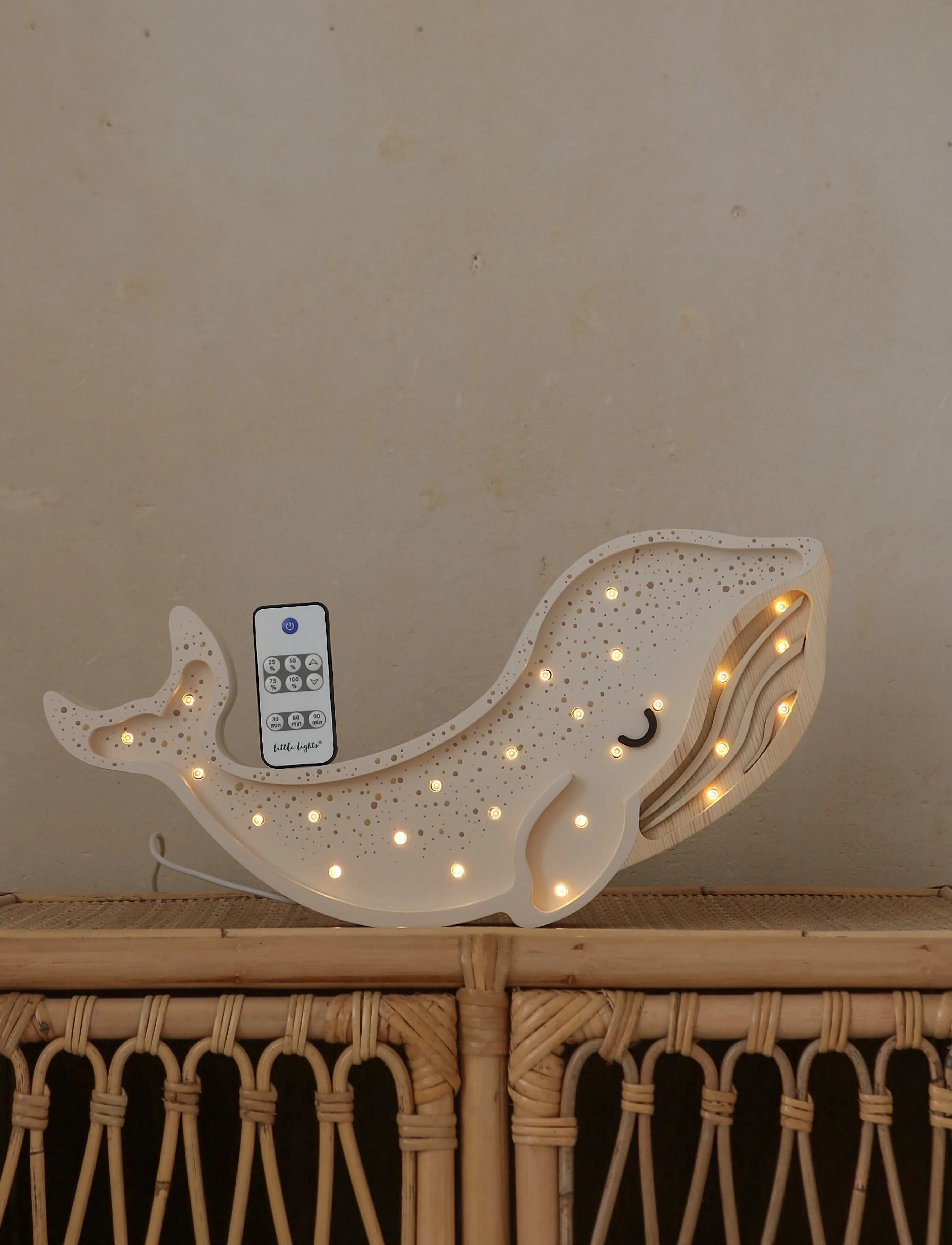 Little Lights Little Lights Whale Lamp | Albino White, 40X5.5X15.5 cm, White, Belysning > Bordlamper, Børn