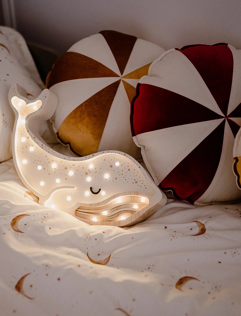 Little Lights - Little Lights Whale Lamp | Albino White - bordlamper - albino white - 4