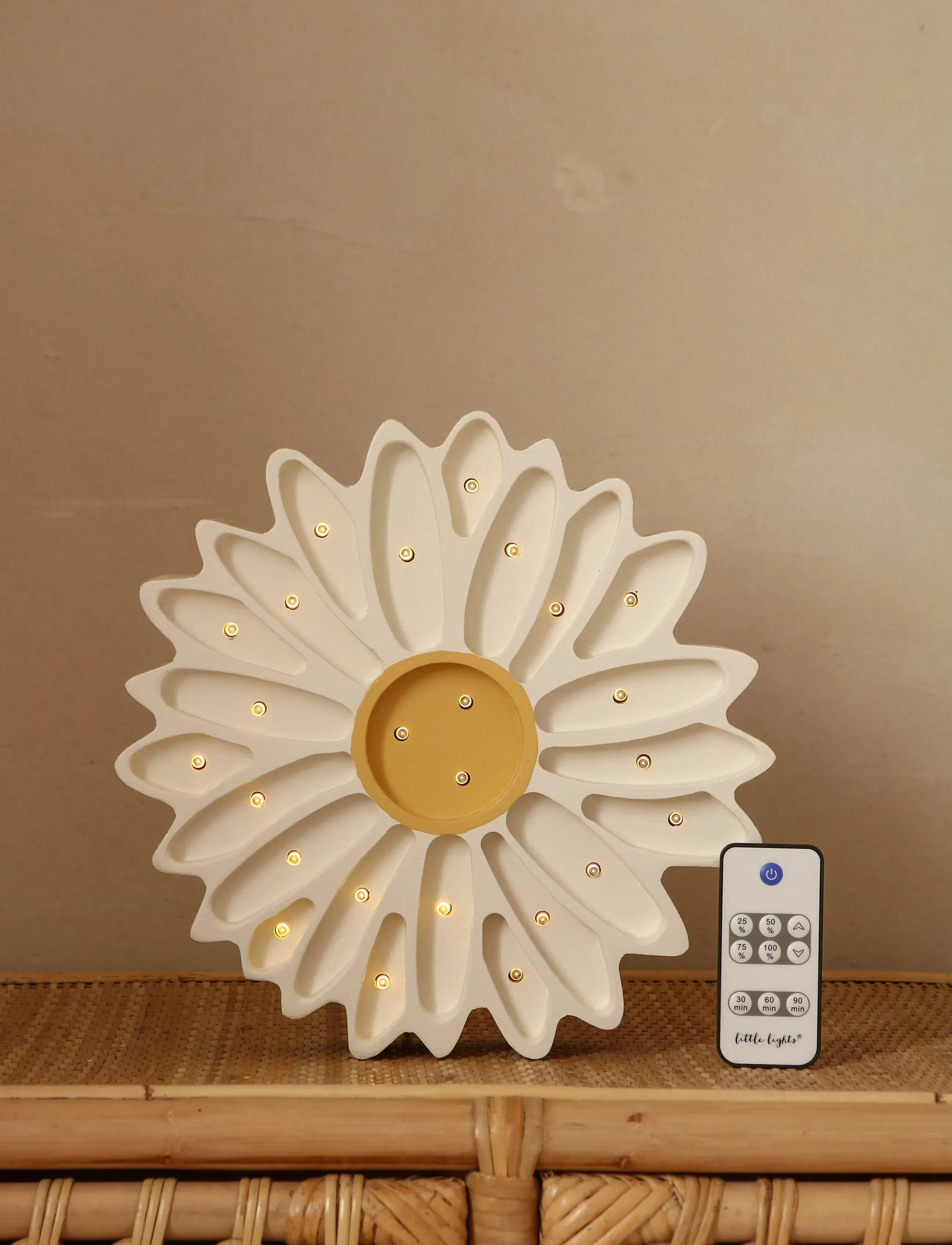 Little Lights Daisy Lamp | White, 26.6X26.5X5.5 cm, Lighting, Weiß - Table Lamps, Kinder