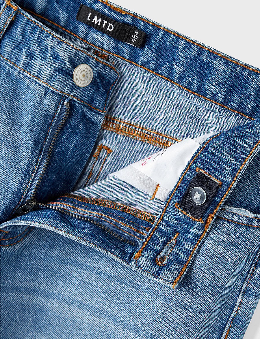 LMTD - NLFBIZZA DNM STRAIGHT DIS PANT - loose jeans - light blue denim - 2