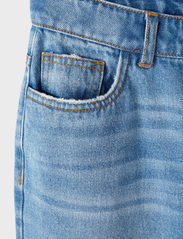 LMTD - NLFBIZZA DNM STRAIGHT DIS PANT - loose jeans - light blue denim - 5