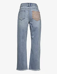 LMTD - NLFIZZAKUILT DNM HW MOM PANT - loose jeans - light blue denim - 1
