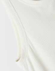 LMTD - NLFNALY TANK SHORT TOP - mouwloze t-shirts - white alyssum - 3