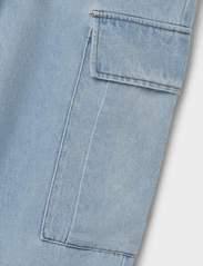 LMTD - NLFTARTIZZA DNM LW WIDE CARGO PANT - vide jeans - light blue denim - 2