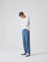 LMTD - NLMTOIZZA DNM LOOSE PANT NOOS - loose jeans - medium blue denim - 3